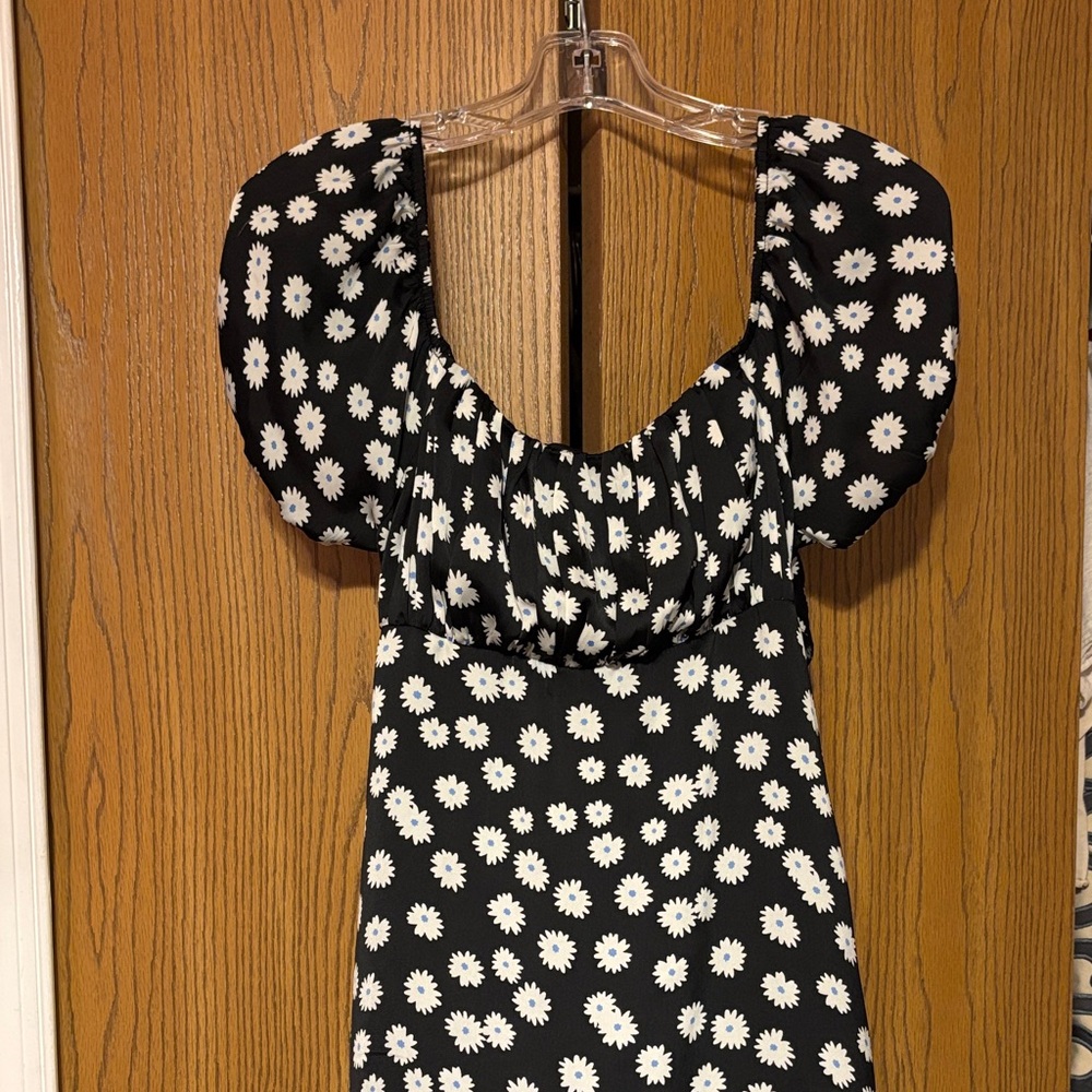 American Eagle Outfitters Black and White Floral Dress